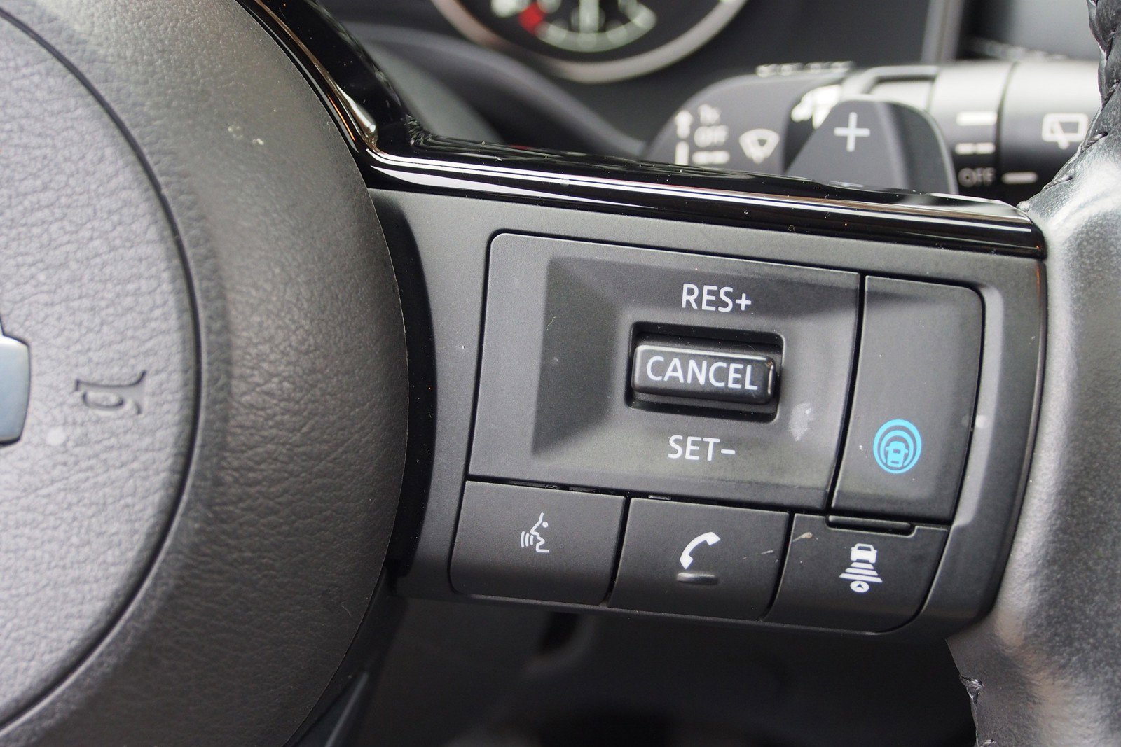 Used 2021 Nissan Rogue SL w/ Premium Package image 25