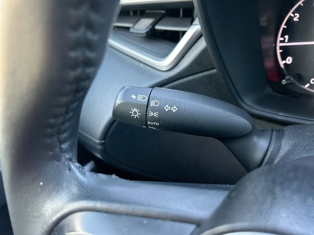 Used 2024 Toyota Corolla Cross LE FWD image 20