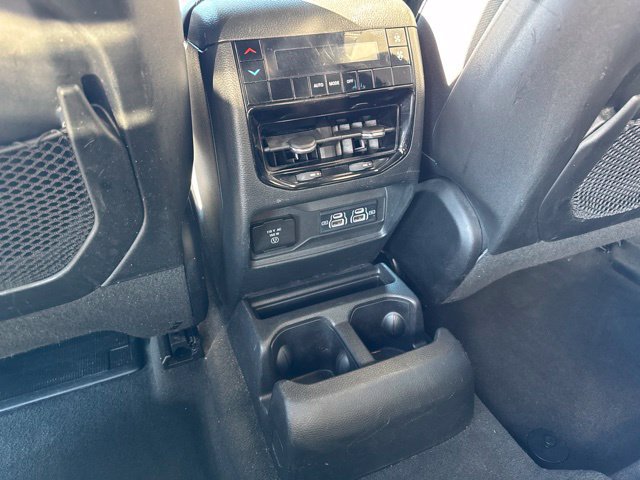 Used 2024 Jeep Grand Cherokee L Altitude AWD/4WD image 26