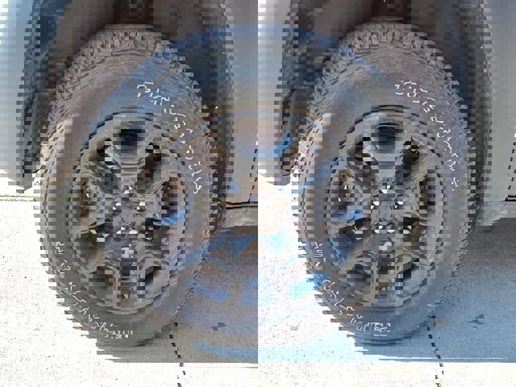 Used 2022 Jeep Cherokee Trailhawk w/ Comfort/Convenience Group image 6