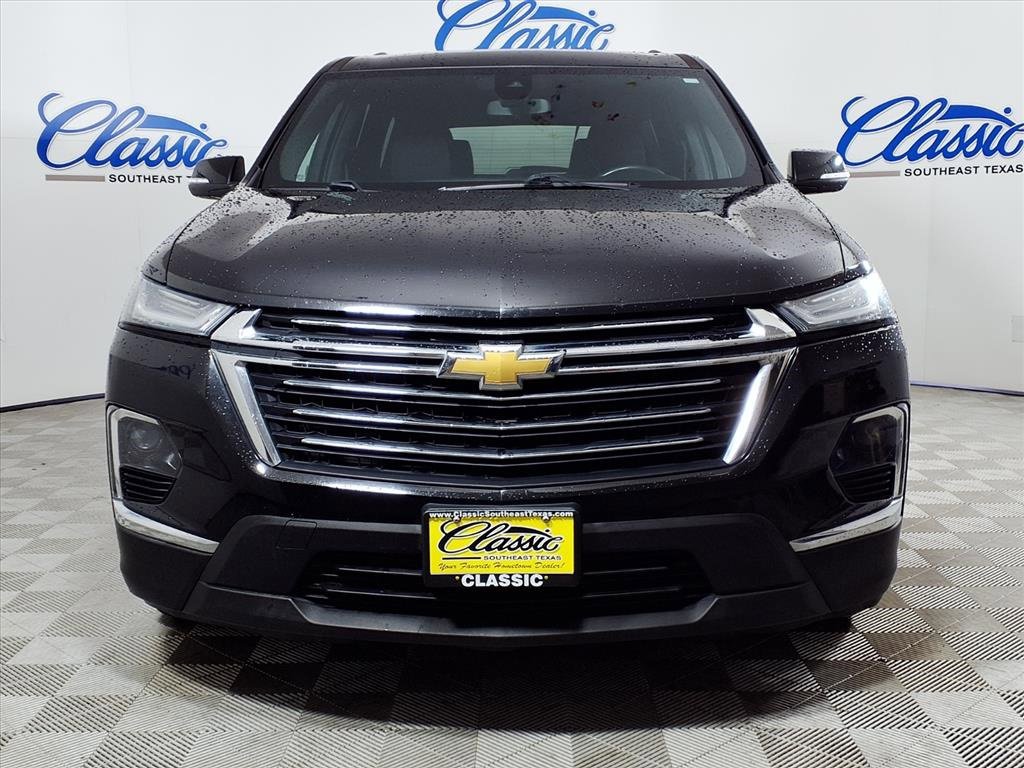 Used 2022 Chevrolet Traverse LT image 3