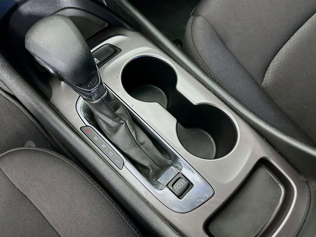 Used 2023 Chevrolet Malibu LS image 16