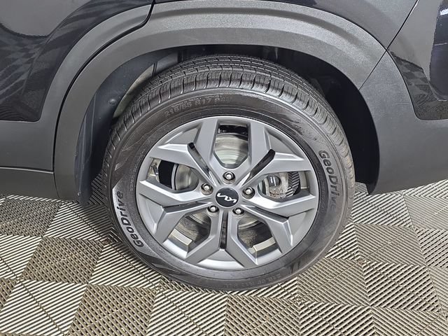 Used 2024 Kia Seltos LX AWD/4WD image 17