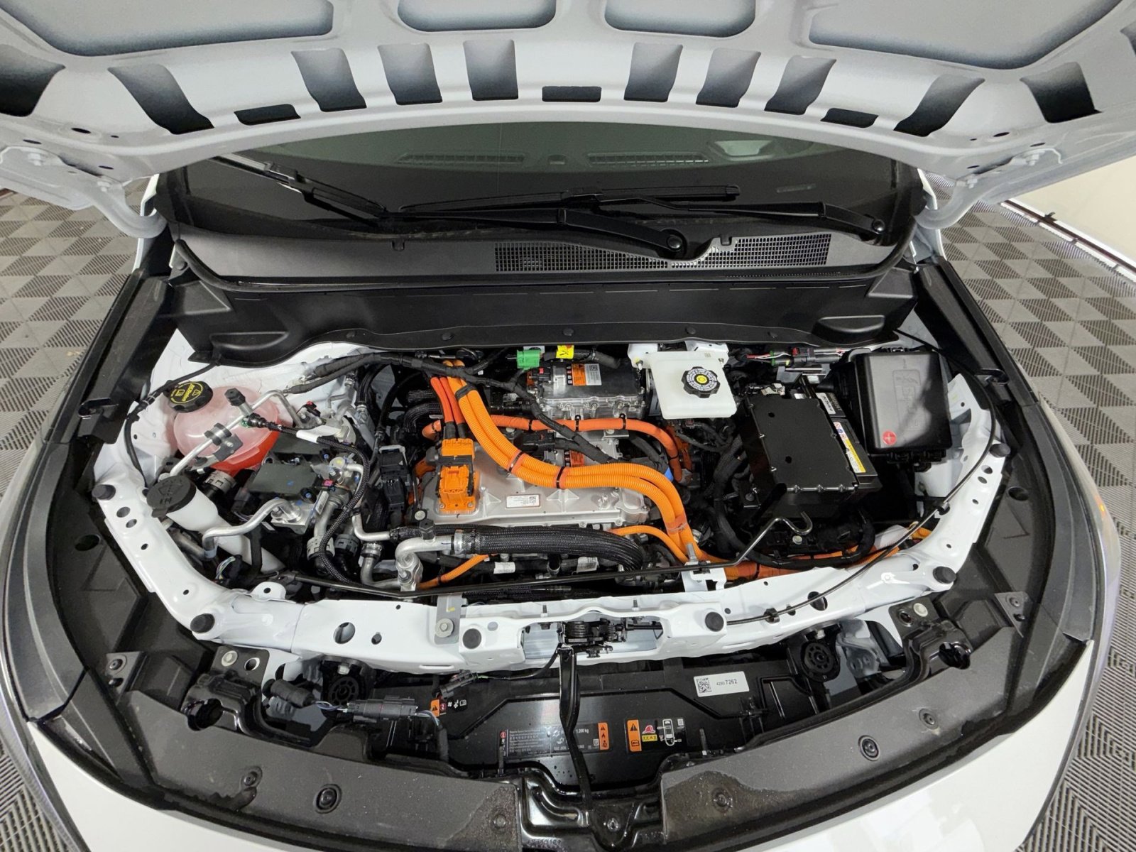 New 2027 Chevrolet Bolt LT w/ Comfort Package image 27