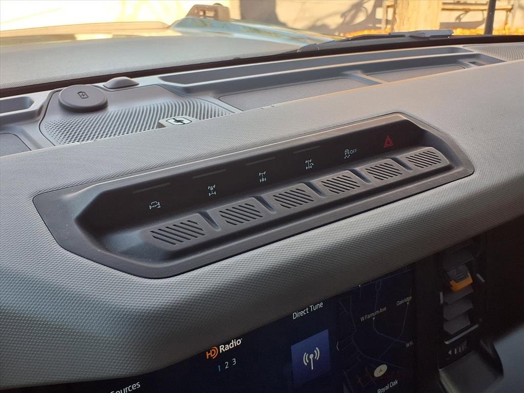 Used 2022 Ford Bronco Badlands image 13