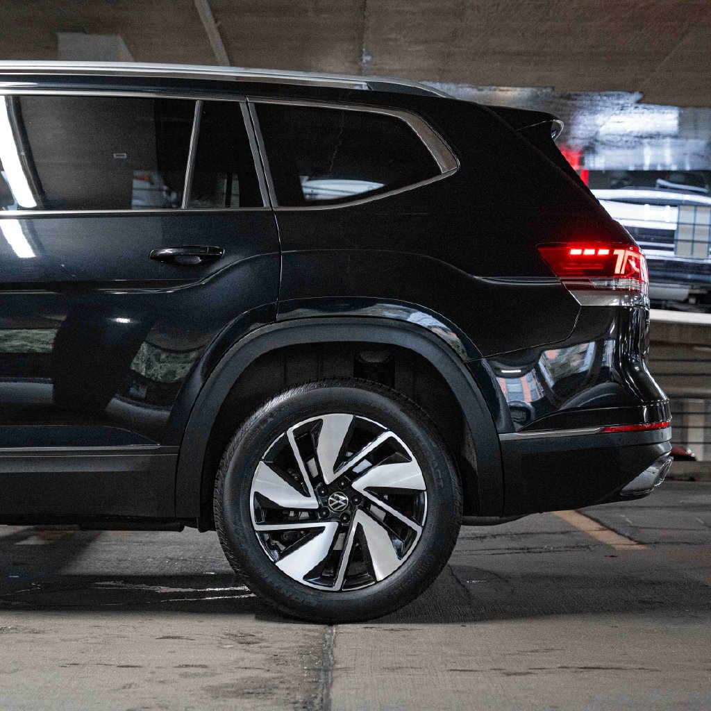 Certified 2024 Volkswagen Atlas SEL AWD/4WD image 4