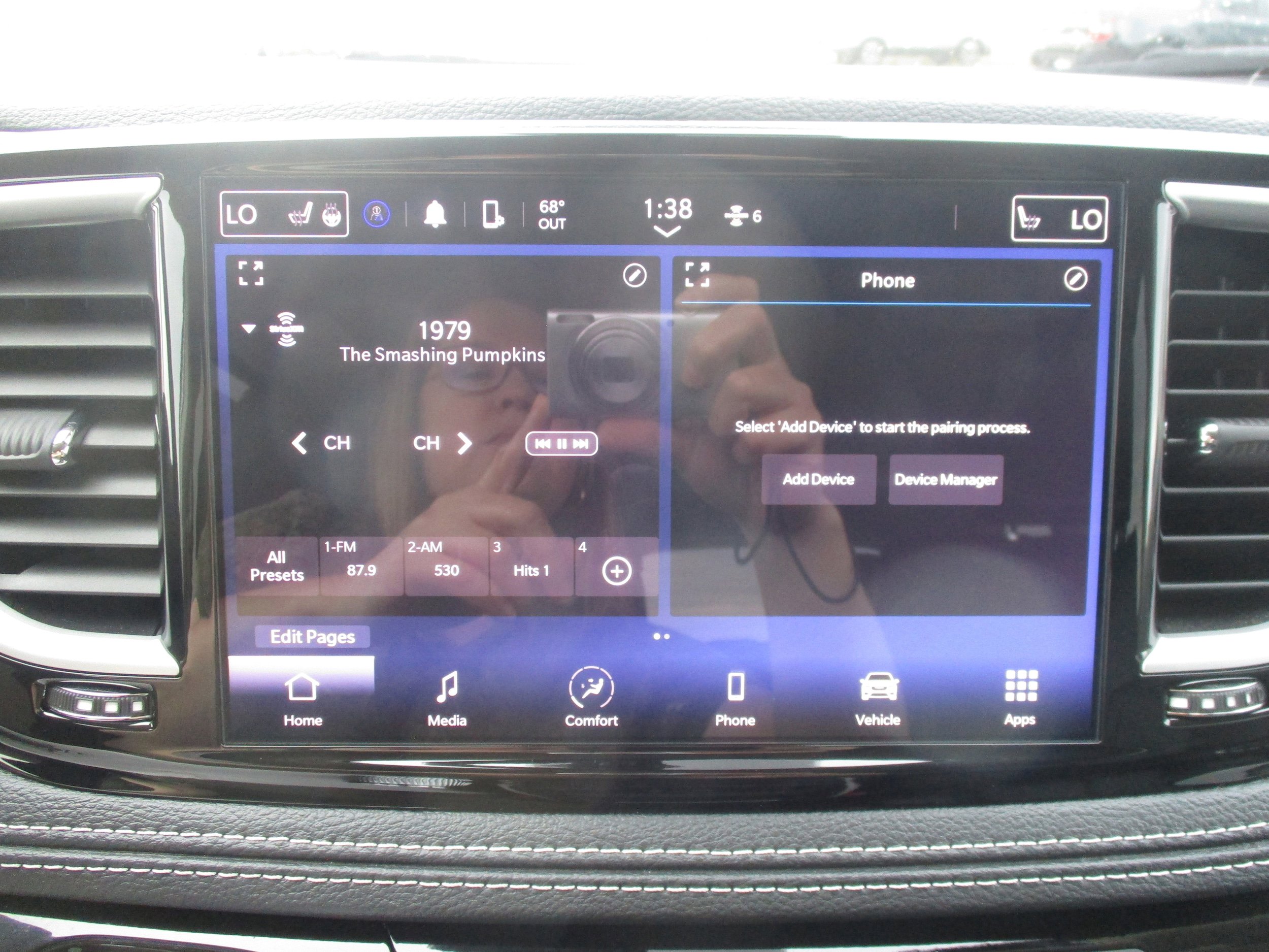 Used 2024 Chrysler Pacifica Touring-L w/ Road Tripper Package FWD image 21