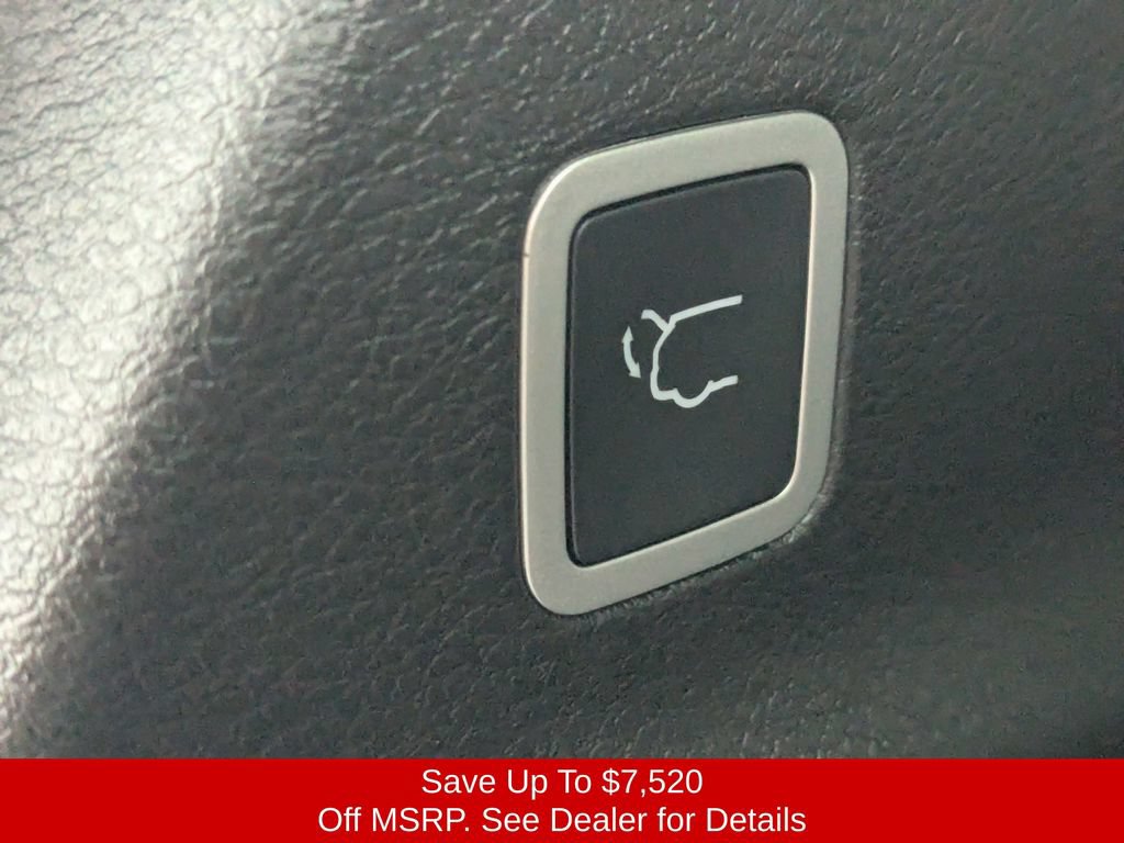 New 2026 Chrysler Voyager LX FWD image 28