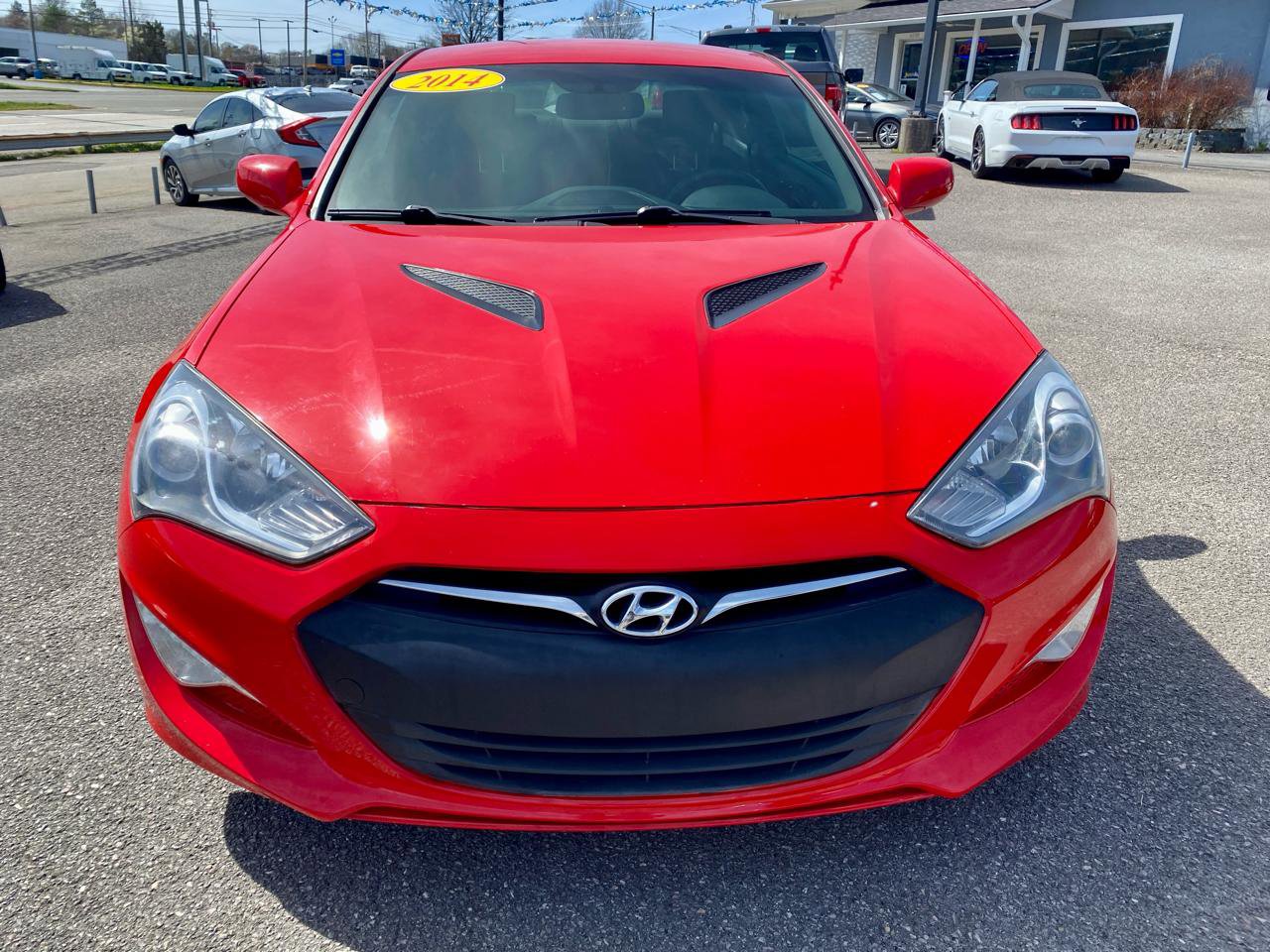 Used 2014 Hyundai Genesis 2.0T image 2