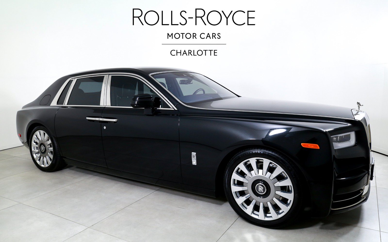 Used 2020 Rolls-Royce Phantom Sedan RWD image 5