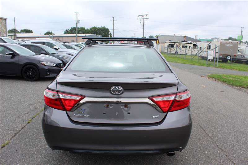 Used 2016 Toyota Camry SE FWD image 6