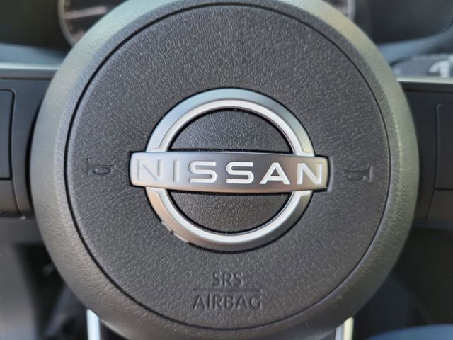 Used 2025 Nissan Pathfinder SV image 30