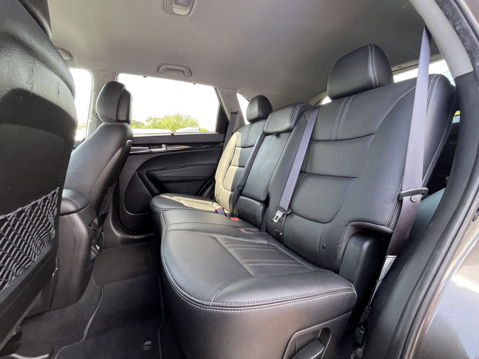 Used 2015 Kia Sorento EX FWD image 17