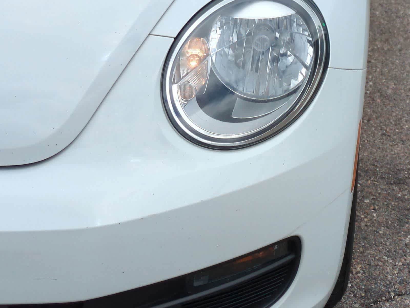 Used 2016 Volkswagen Beetle 1.8T Classic FWD image 11