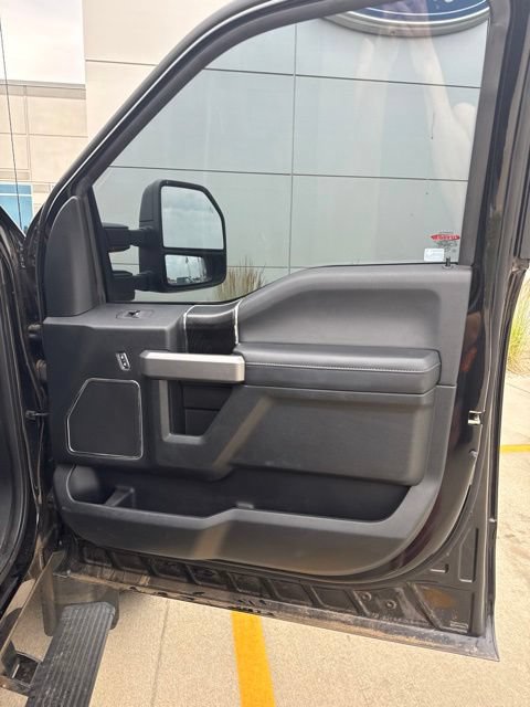 Used 2019 Ford F450 Platinum w/ Platinum Ultimate Package AWD/4WD image 4