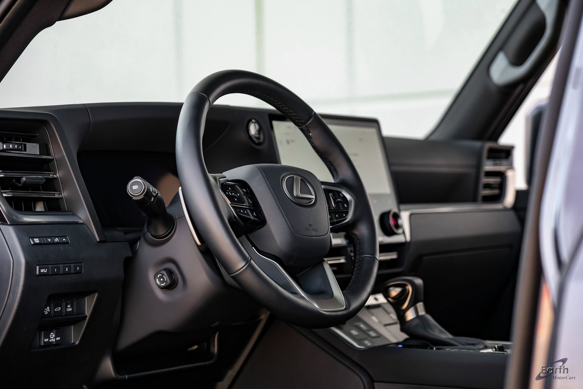 Used 2025 Lexus GX 550 550 Luxury+ HUD Traffic Jam As w/ Accessory Package (Z1) image 39