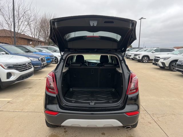 Used 2019 Buick Encore Sport Touring image 9