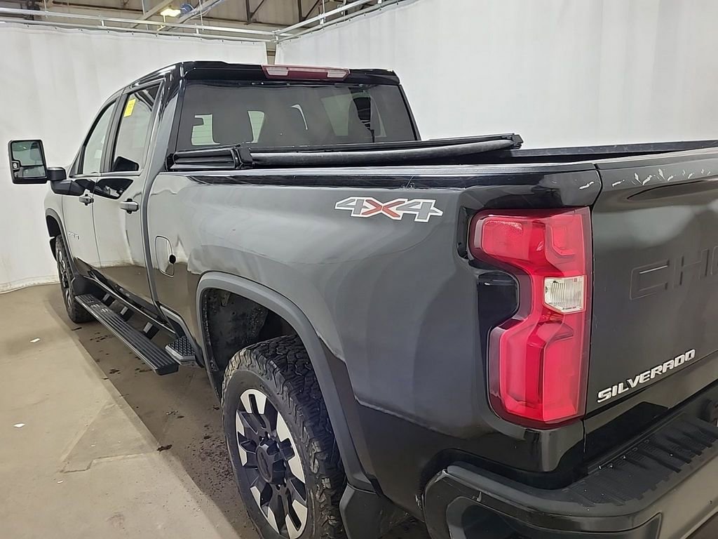 Used 2020 Chevrolet Silverado 2500 Custom w/ Custom Value Package image 4