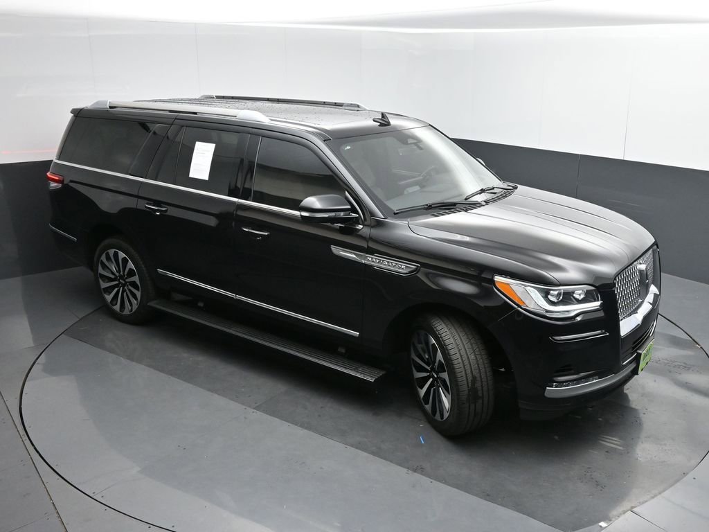 Used 2024 Lincoln Navigator L Reserve image 45
