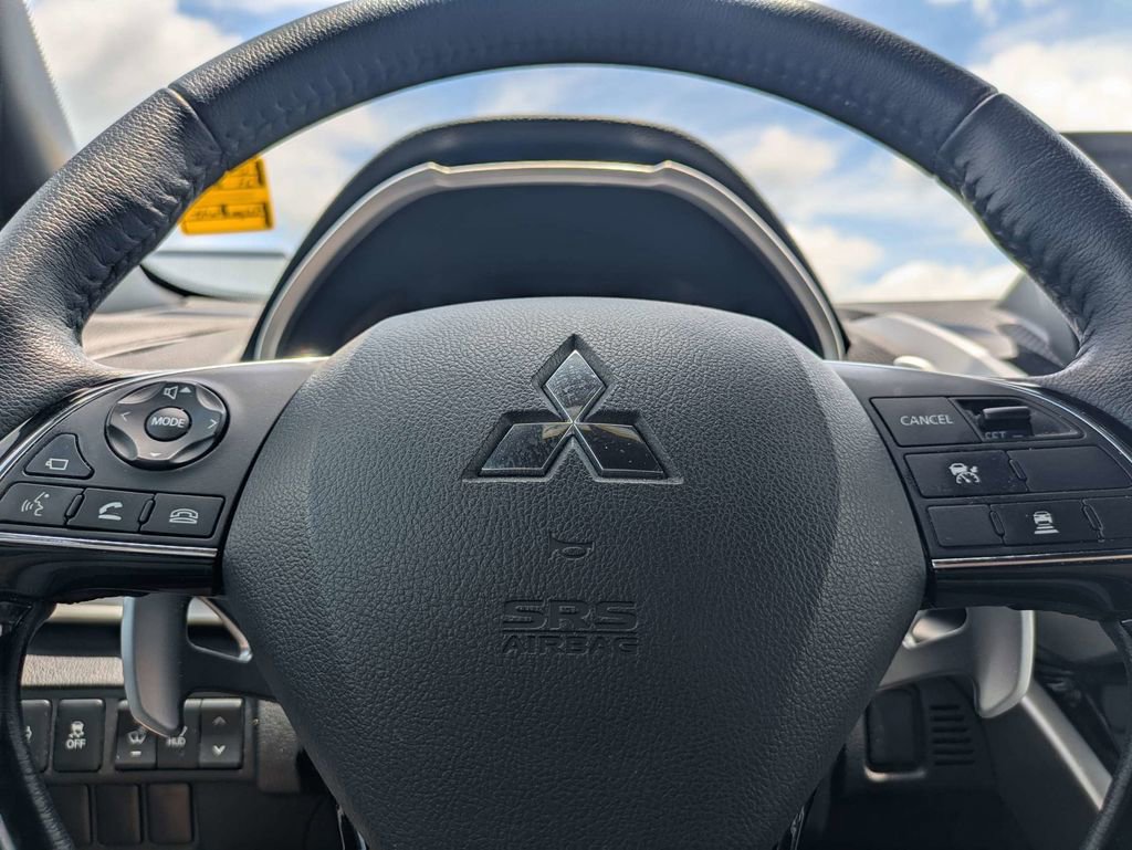 Used 2023 Mitsubishi Eclipse Cross SEL AWD/4WD image 32