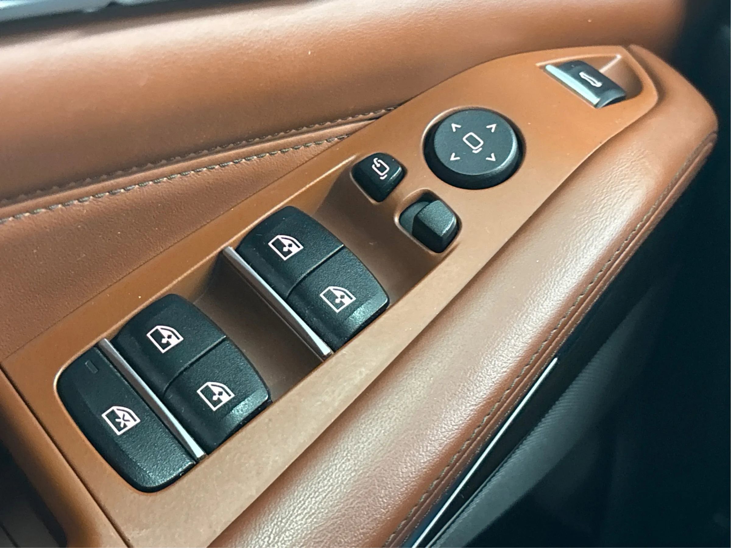 Used 2019 BMW X5 xDrive50i w/ Off-Road Package image 43