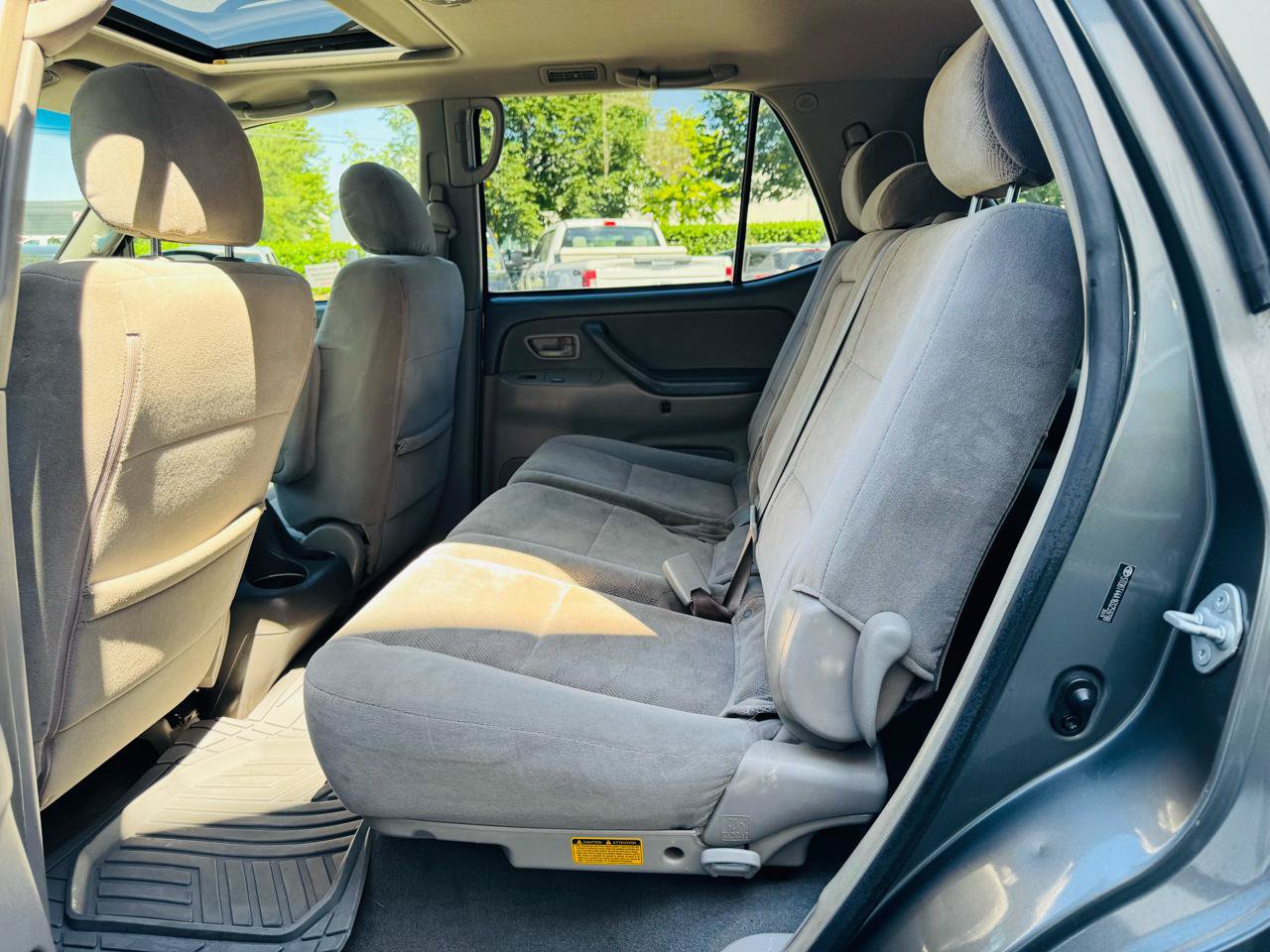 Used 2006 Toyota Sequoia SR5 AWD/4WD image 30