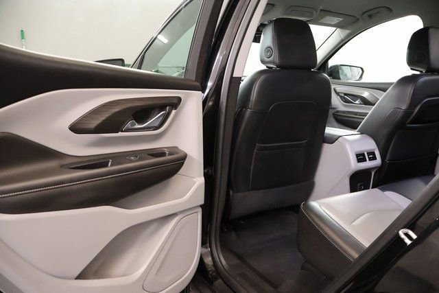 Used 2023 GMC Terrain SLT image 30