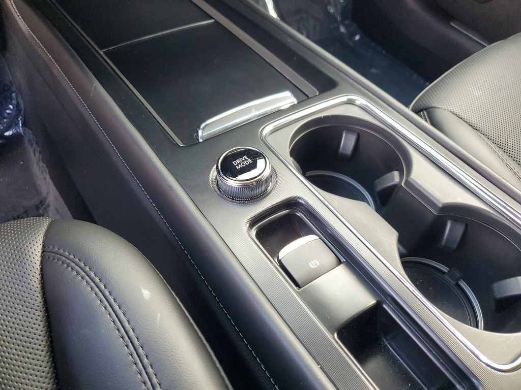 Used 2023 Lincoln Corsair Reserve image 28