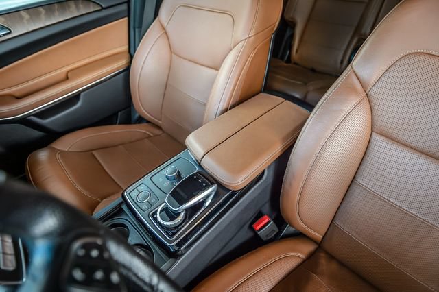 Used 2018 Mercedes-Benz GLS 550 4MATIC w/ Offroad Package image 34