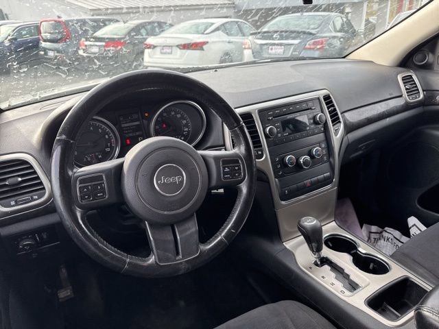 Used 2012 Jeep Grand Cherokee Laredo w/ Laredo E Group image 12