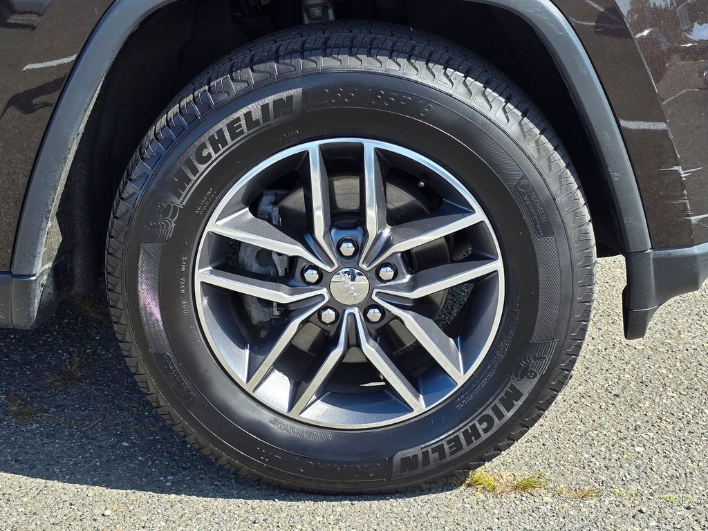Used 2017 Jeep Grand Cherokee Limited AWD/4WD image 10