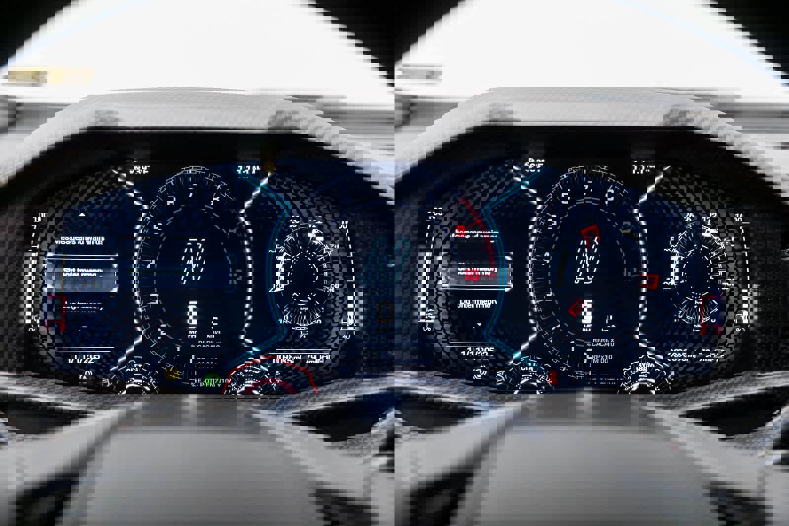 Used 2024 Lamborghini Revuelto image 18