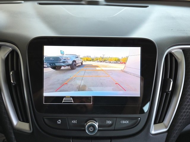 Used 2024 Chevrolet Malibu LT image 10