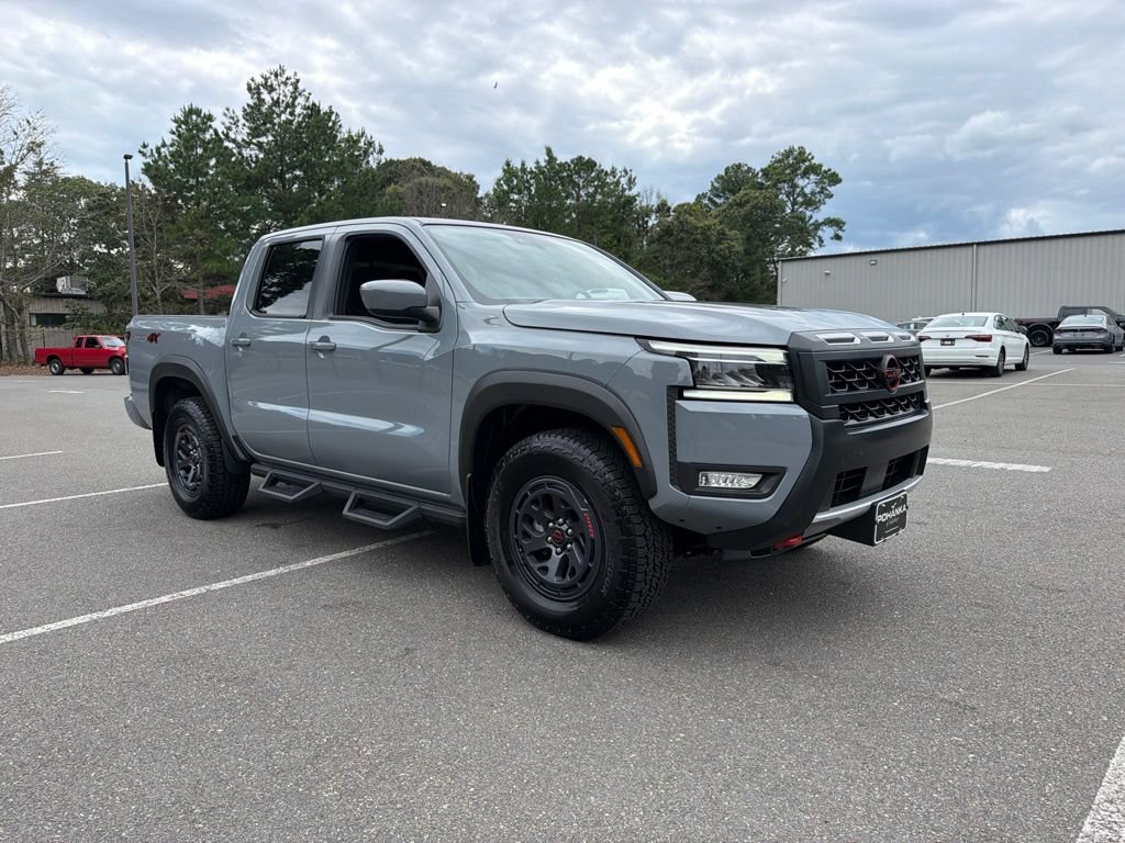 Certified 2025 Nissan Frontier PRO-4X AWD/4WD image 4