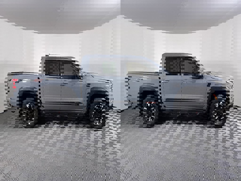 Used 2023 Nissan Frontier PRO-4X w/ Pro Convenience Package image 10