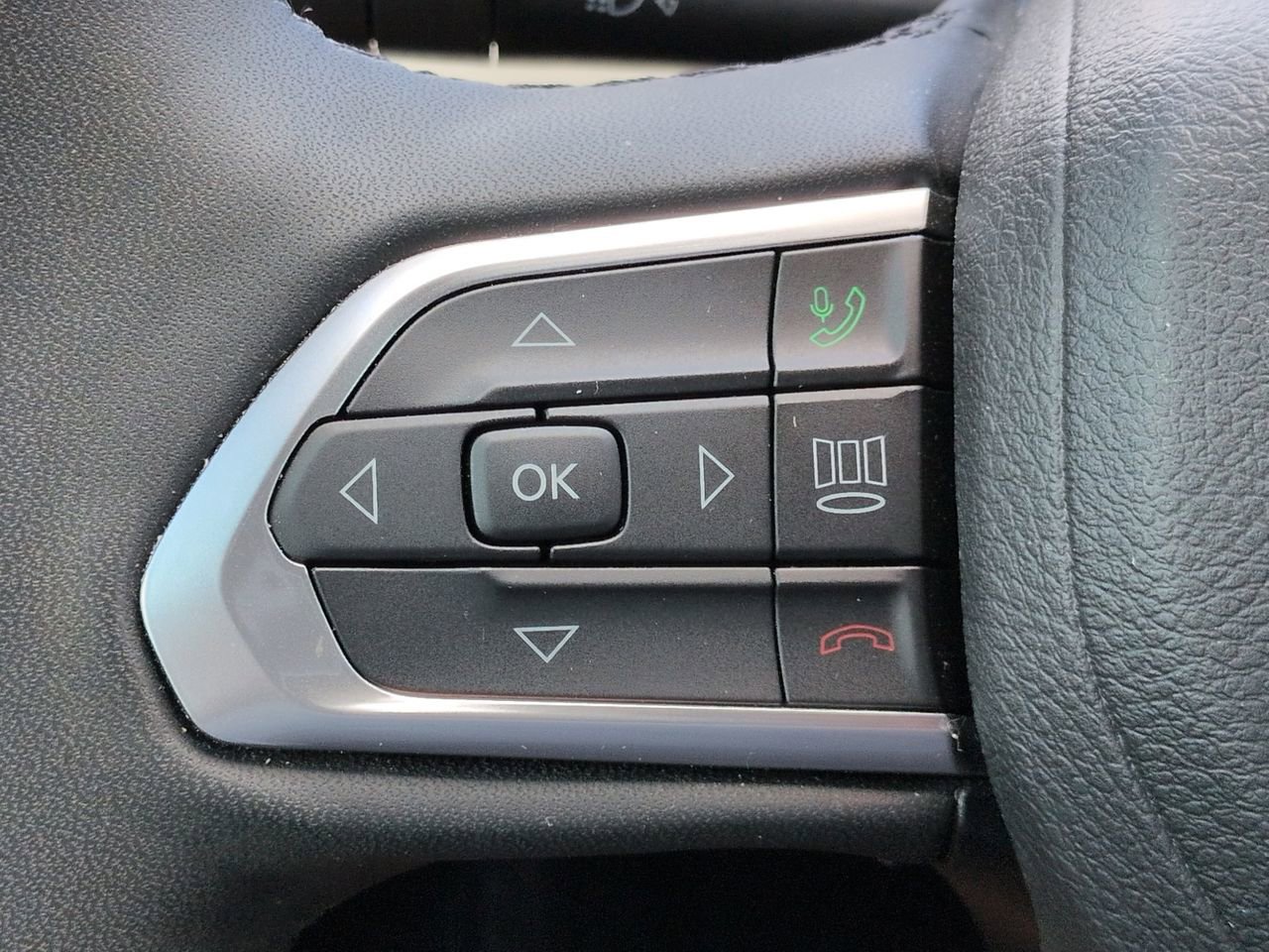 Used 2023 Jeep Compass Limited w/ Elite Group image 26