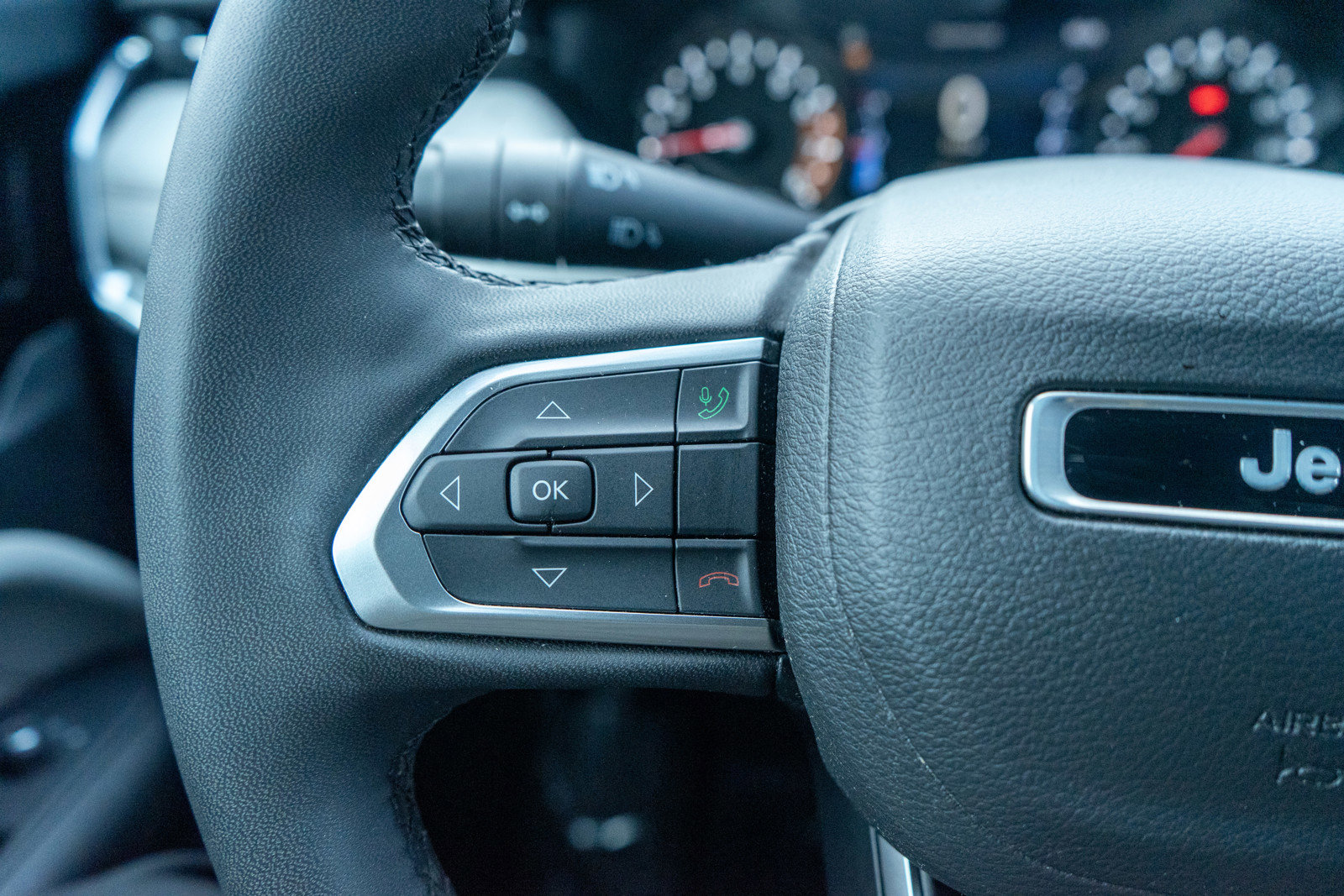 Used 2024 Jeep Compass Limited image 22