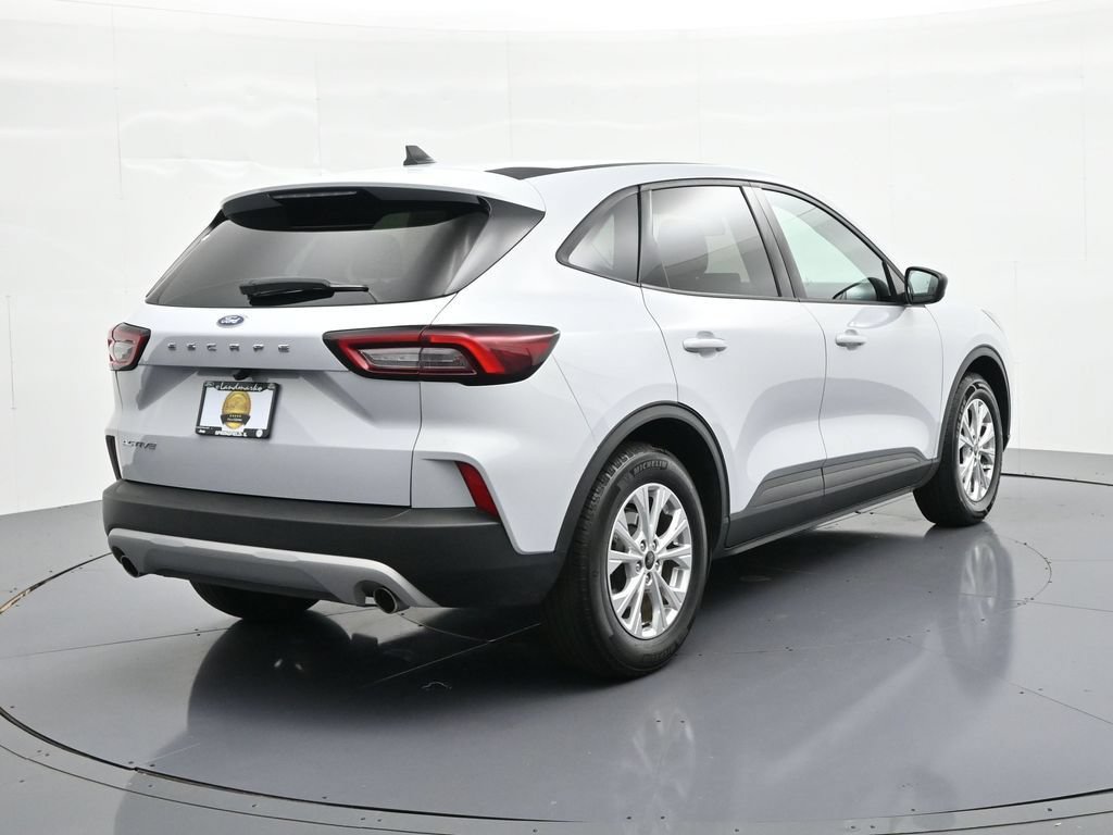 Used 2025 Ford Escape Active FWD image 6