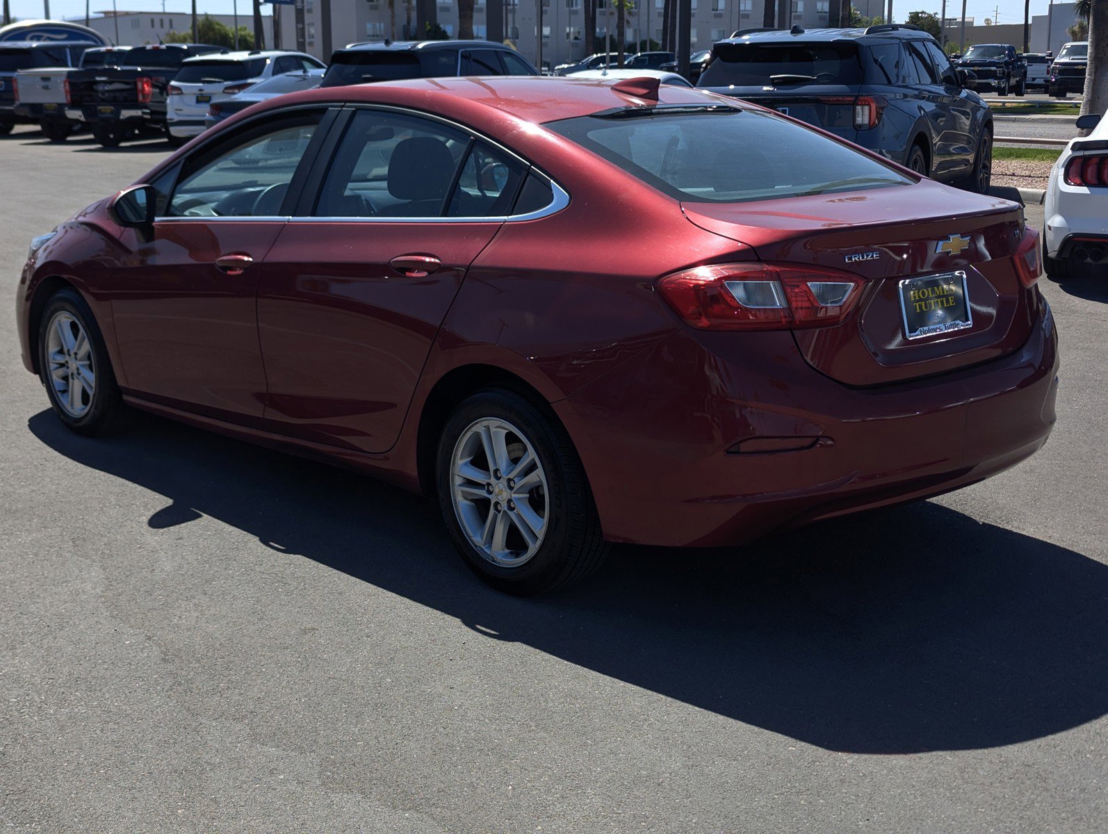 Used 2017 Chevrolet Cruze LT FWD image 4