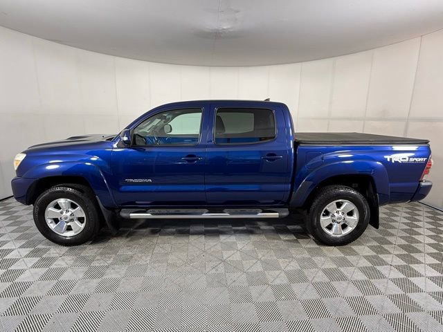 Used 2014 Toyota Tacoma PreRunner w/ TRD Sport Package image 3