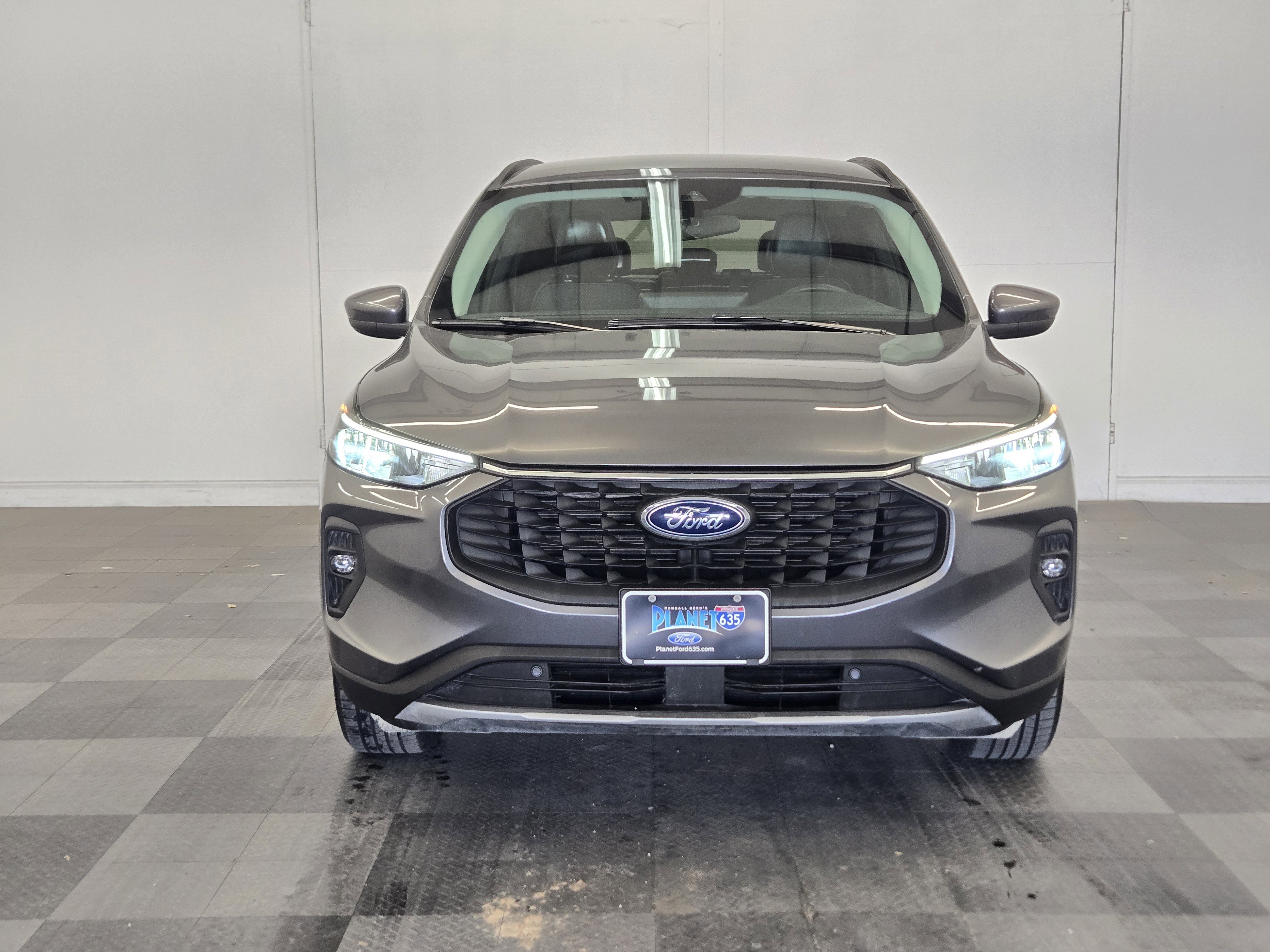 Certified 2024 Ford Escape PHEV video 3