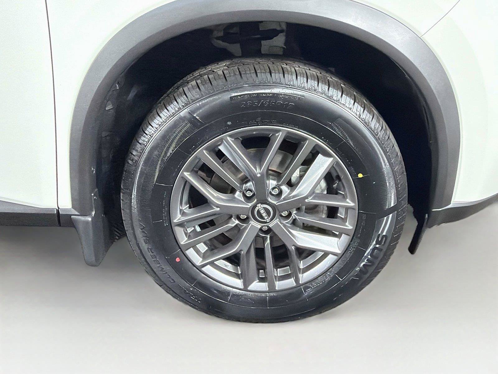 Used 2023 Nissan Rogue S AWD/4WD image 36