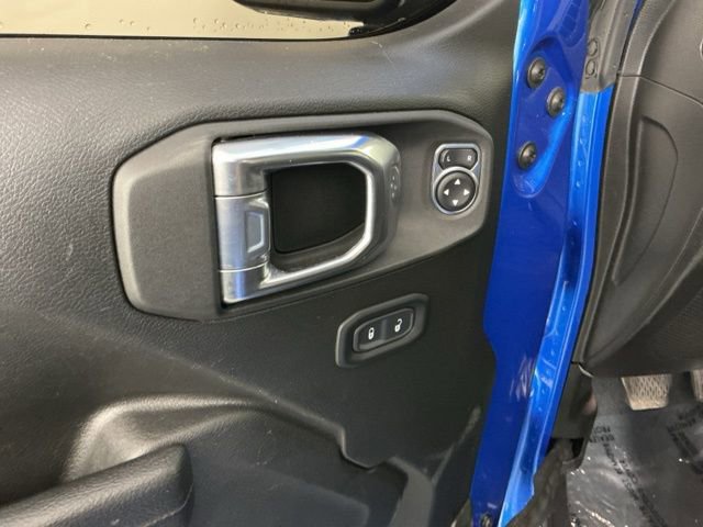 Used 2022 Jeep Gladiator Willys image 12