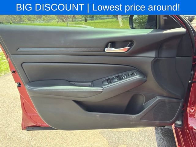 Used 2024 Nissan Altima 2.5 SV FWD image 19