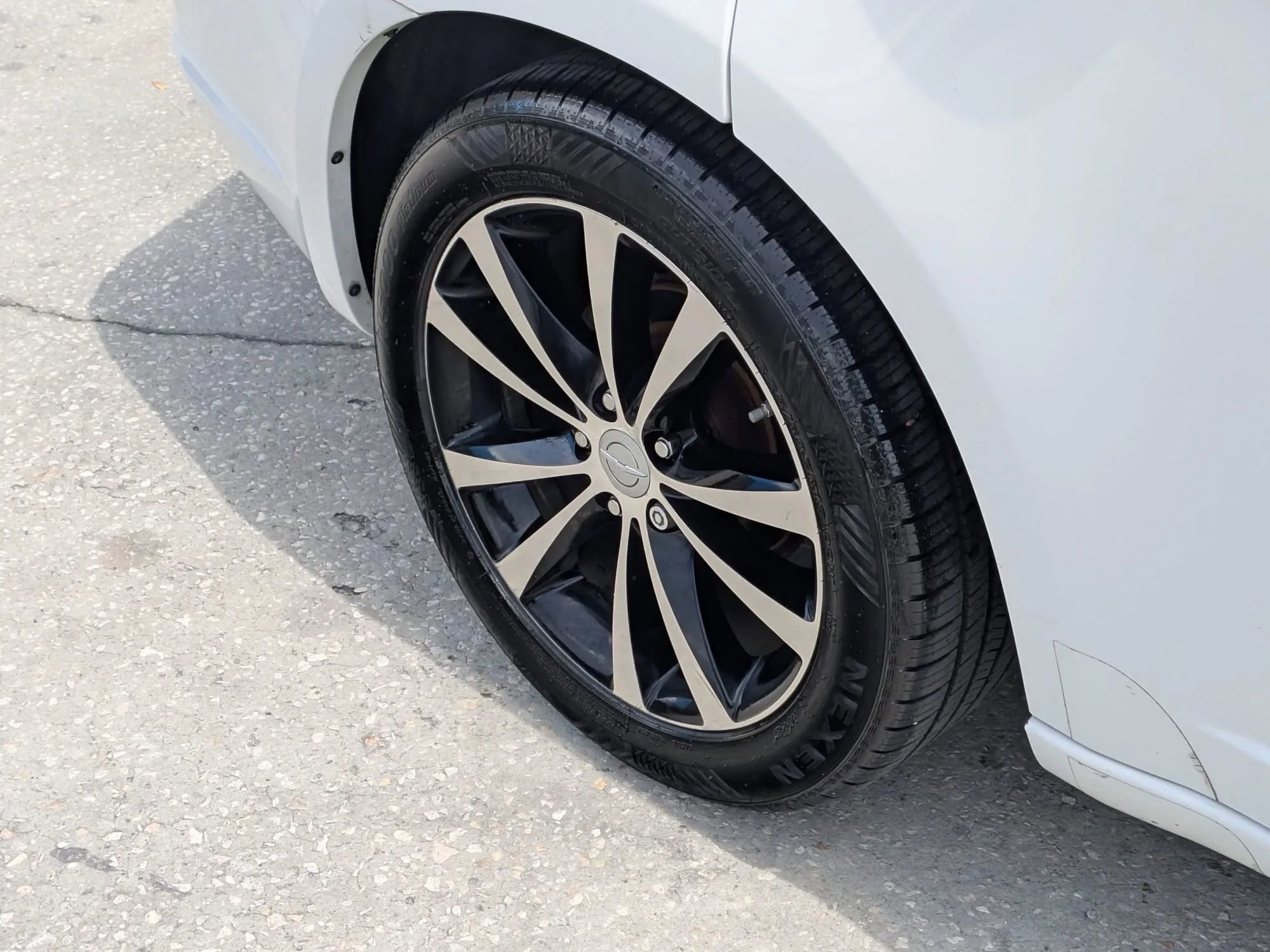 Used 2011 Chrysler 200 S image 5