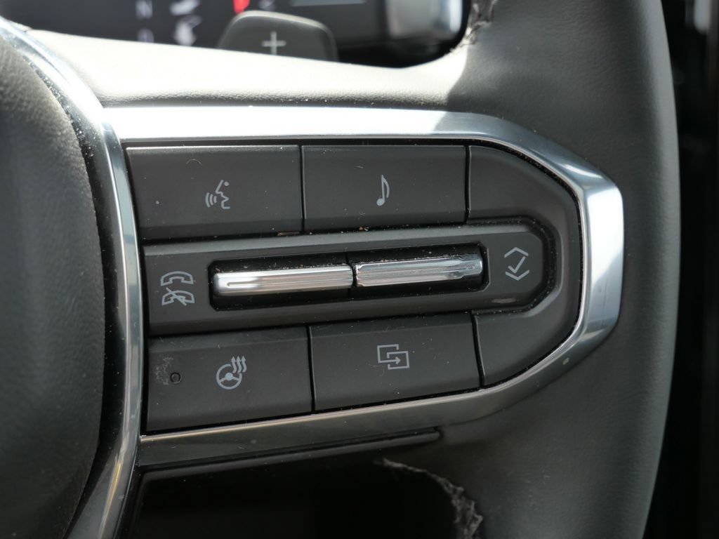 Used 2025 GMC Yukon Denali w/ Sun & Power Step Package AWD/4WD image 55