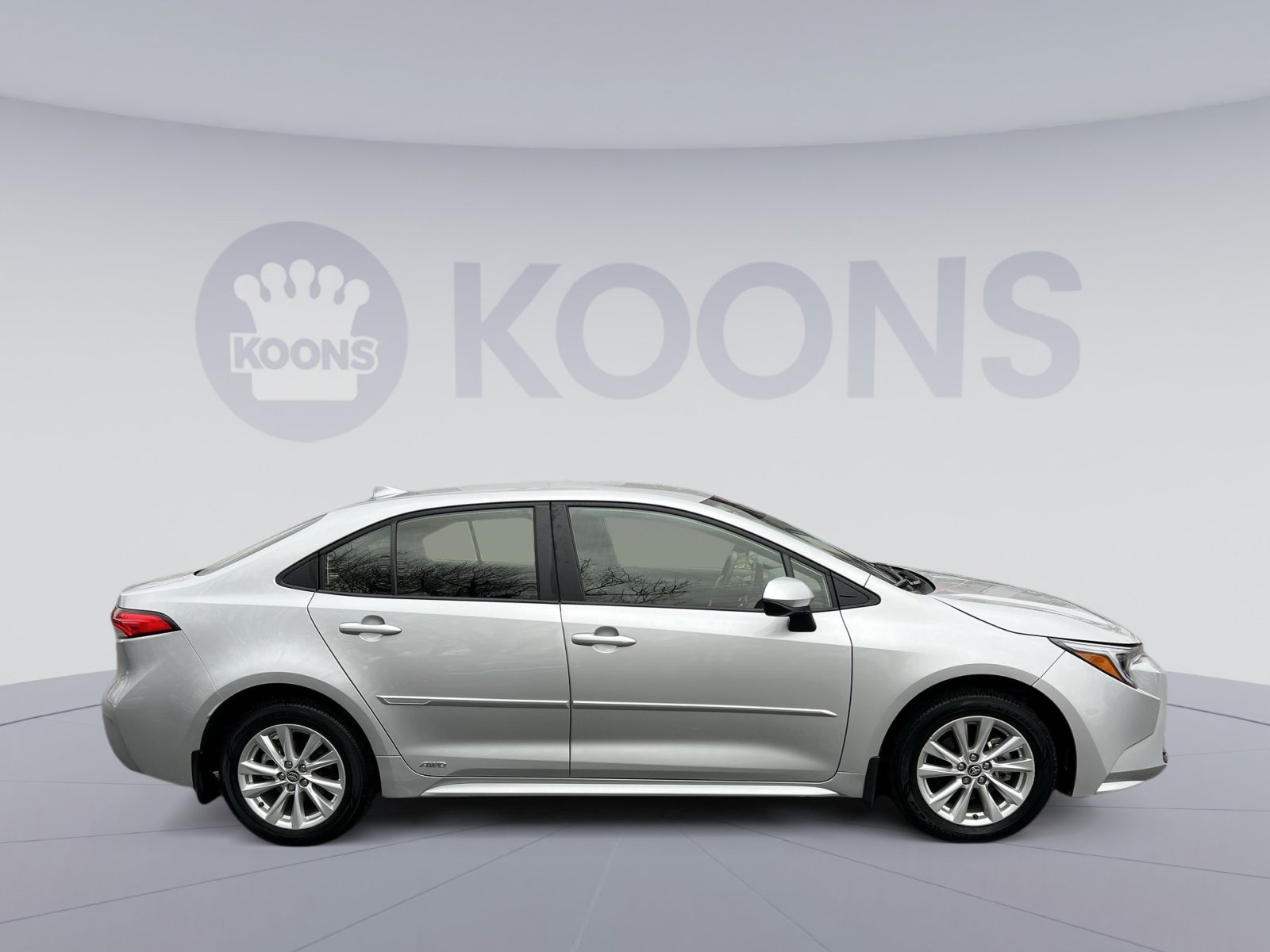 Used 2023 Toyota Corolla LE w/ LE Convenience Package image 8