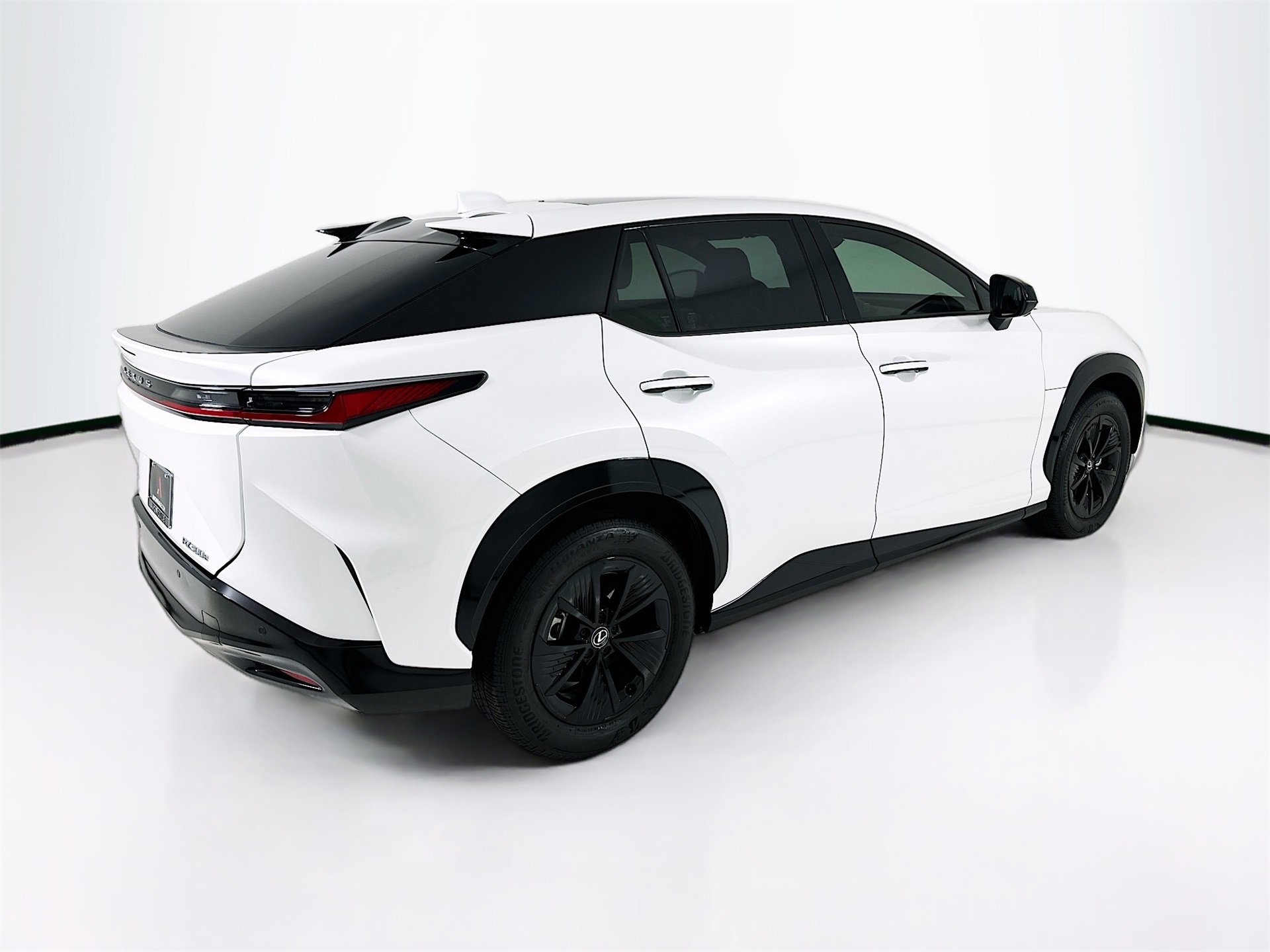 Used 2024 Lexus RZ 300e Premium w/ Accessory Package (Z1) image 8