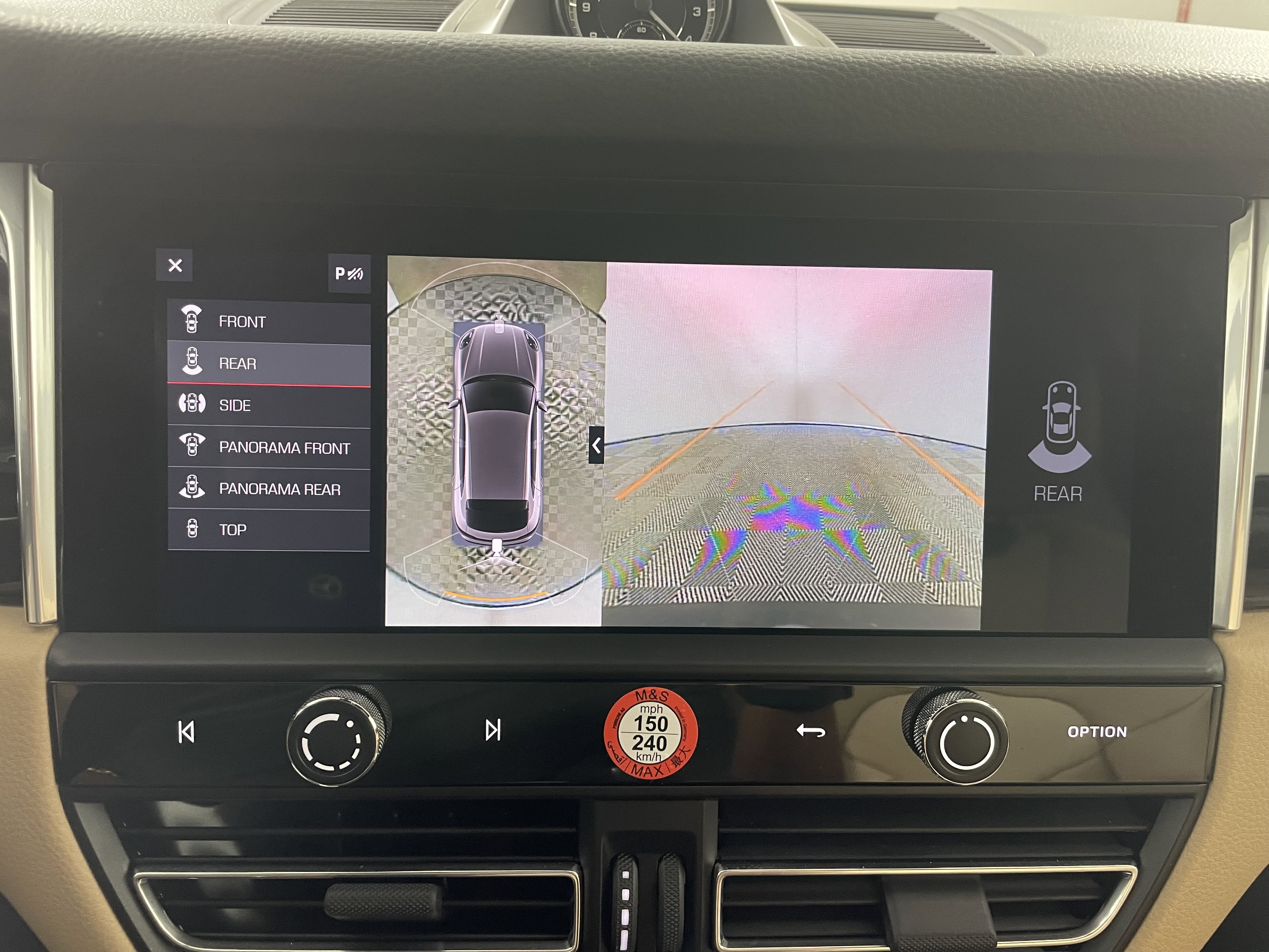 Used 2025 Porsche Macan image 24