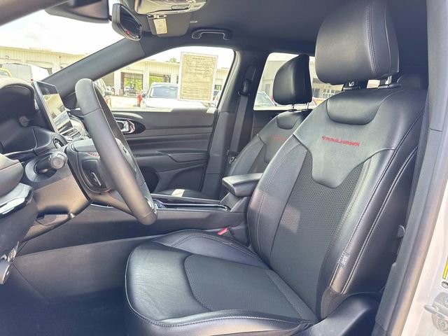 Used 2025 Jeep Compass Trailhawk AWD/4WD image 20